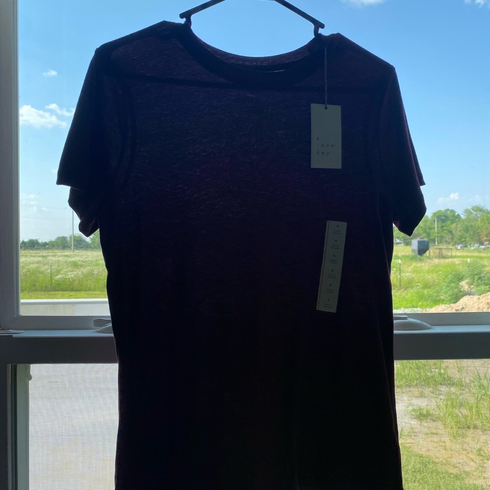 Soft solid color T-shirt’s